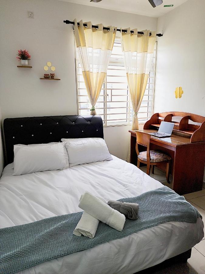 Putrajaya Dwiputra 6 Plus 1 Pax Blissful Fully Air-Con Suite Kültér fotó